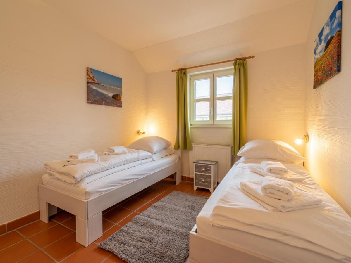 Feriendorf Rugana - Komfort Appartement Mit 2 Schlafzimmern Und Terrasse D03 Dranske Bagian luar foto